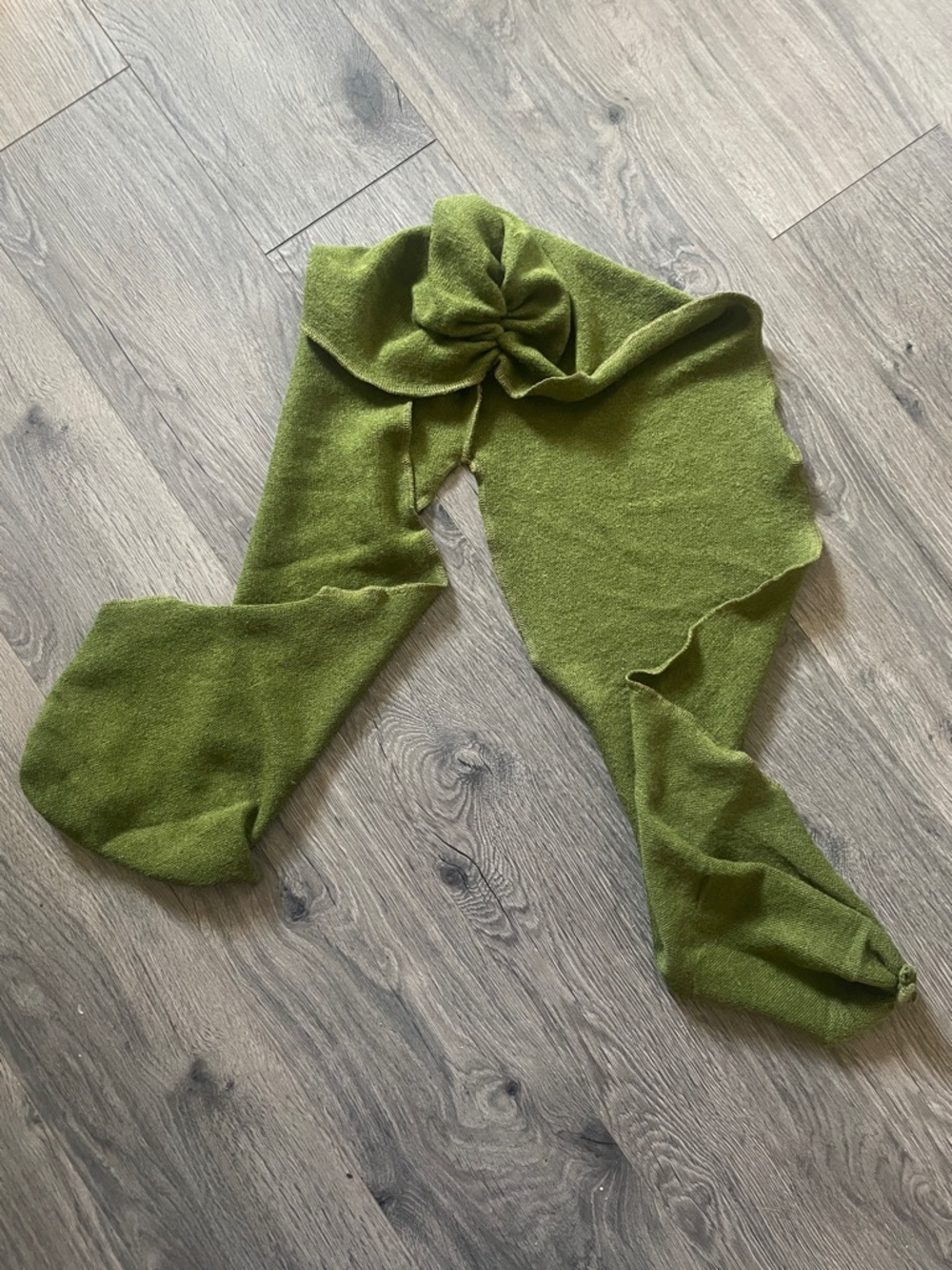 Freddies of Pinewood Lazy Gal Turban 1940’s Style Turban Green Colorway - Picture 3 of 11